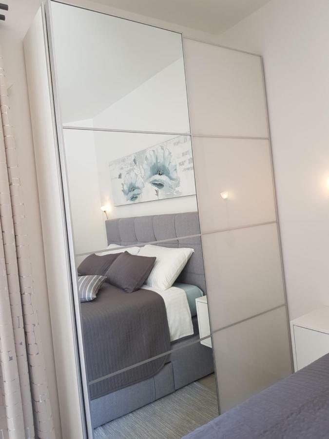 Evita Fazana Premium Studio Apartments Eksteriør billede